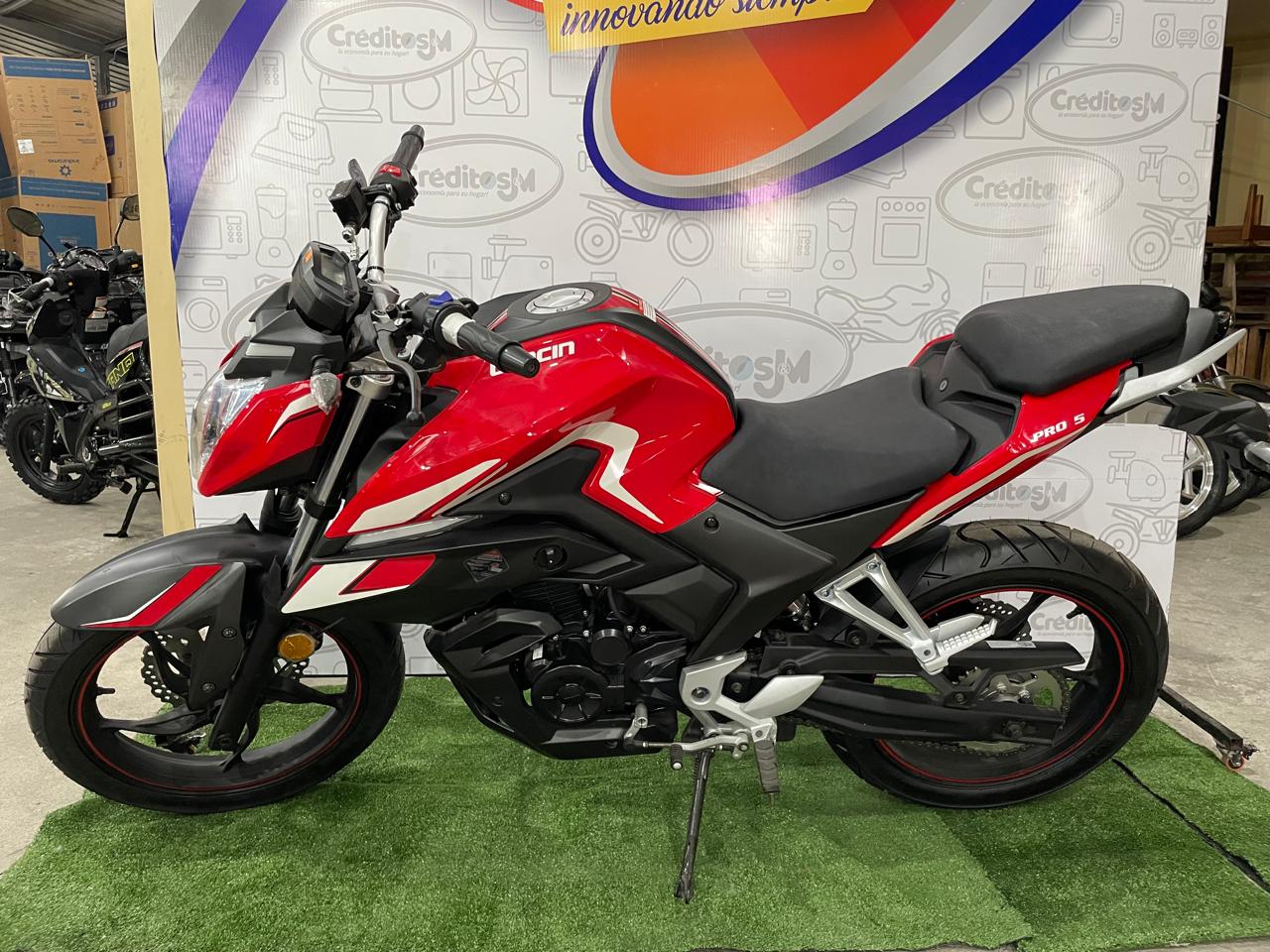 Deportiva. LONCIN PRO 5-4V color rojo HORIZONTAL